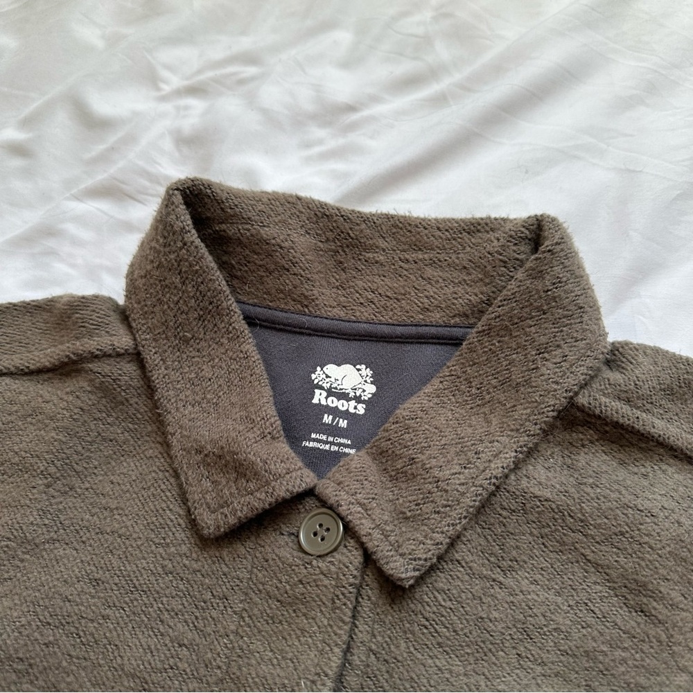 Roots Shacket - Picture 2 of 2